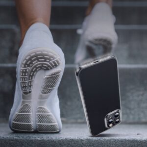 Czarne plecki Baseus do telefonu iPhone 13 Pro 6.1 cala