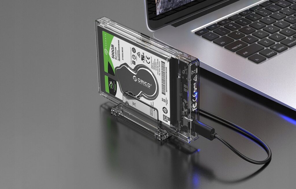 Przezroczysta obudowa Orico do dysków 2,5 cala z podstawką i kablem USB-C