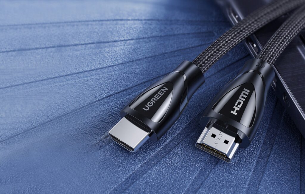 Czarny kabel HDMI 2.1 UGREEN HD140 o długości 1 metra z niklowanymi złączami